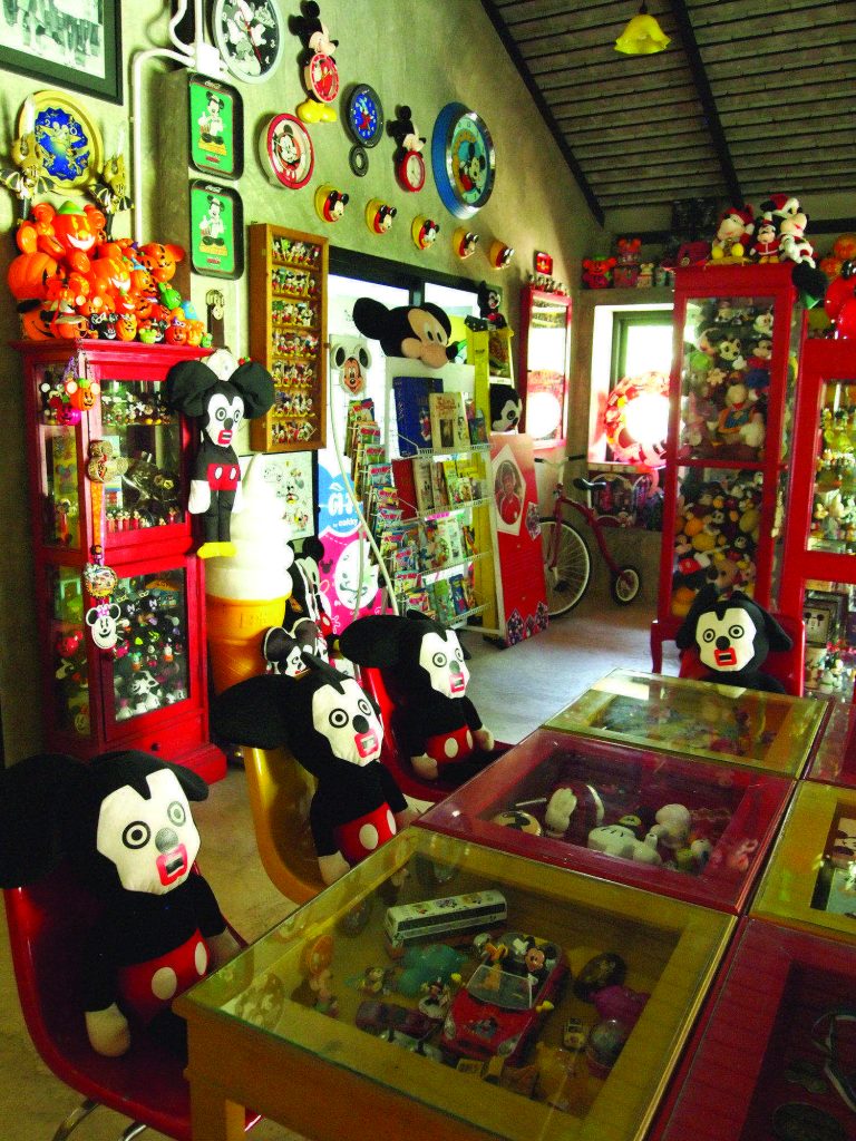 mickey mouse house toys