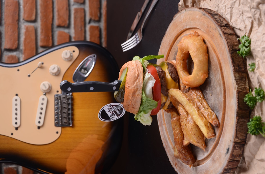 rock_me_burger6
