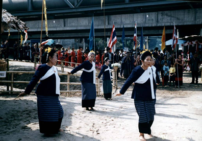 Traditional dances are performed on the riverfront as a part of the Loei kratong celebration