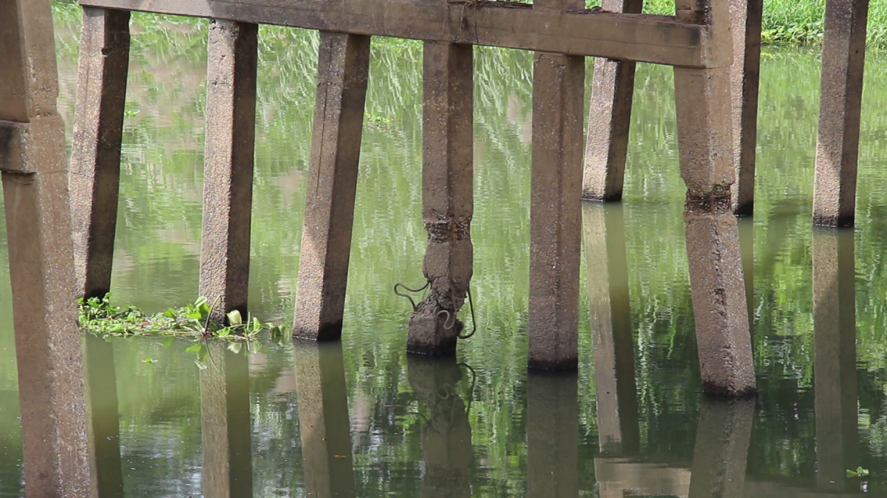 สะพานทรุด (2)